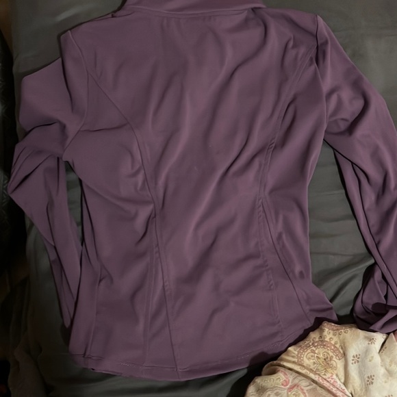 Never worn - Picture 2 of 2